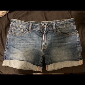 GAP BOYFRIEND SHORTS